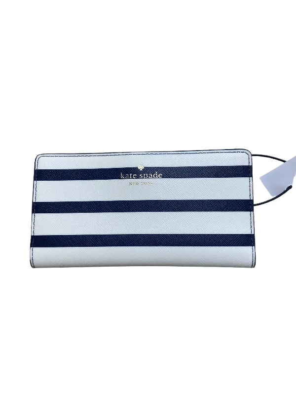 Wallet By Kate Spade  Size: Medium