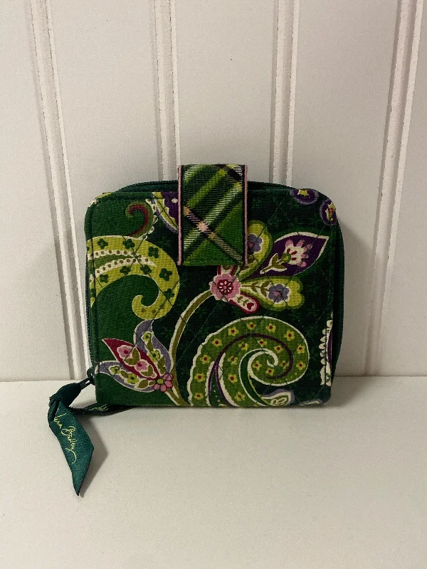 Wallet By Vera Bradley  Size: Medium