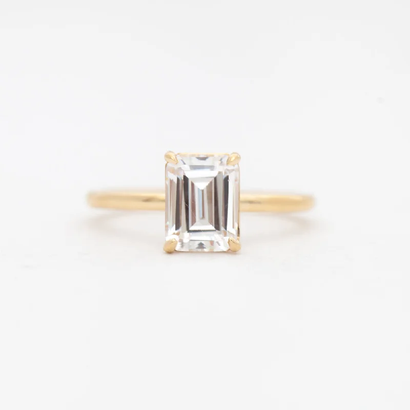 Emerald-Cut Coursière Solitaire