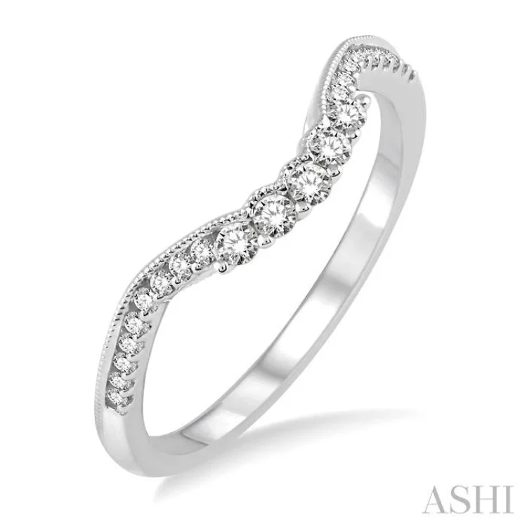 1/5 Ctw Round Cut Diamond Wedding Band in 14K White Gold