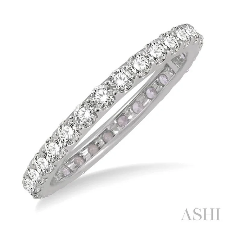 1 ctw Round Cut Diamond Eternity Wedding Band in 14K White Gold