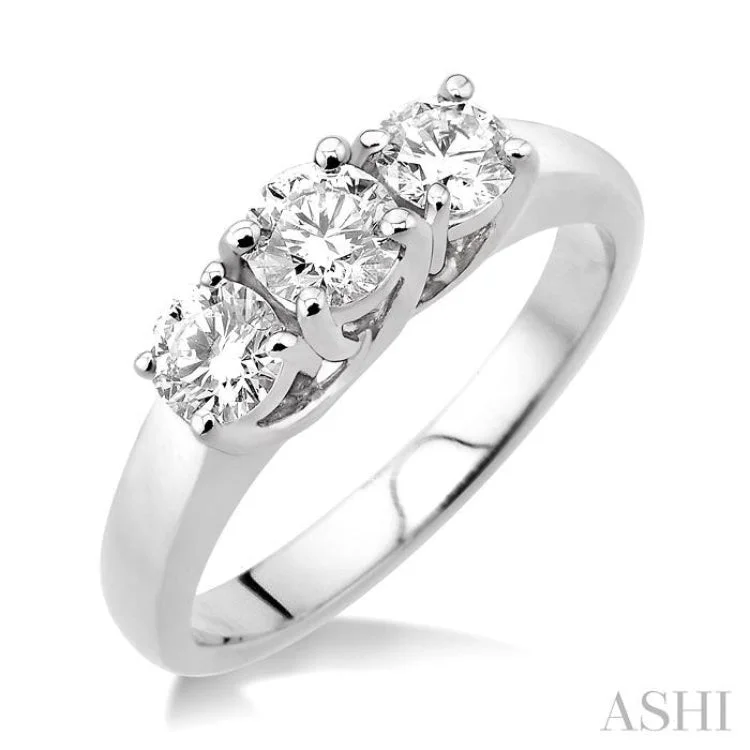 1 Ctw Three Stone Round Cut Diamond Ring in 14K White Gold