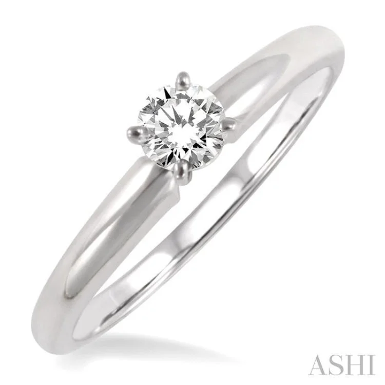 Round Cut Diamond Solitaire Ring in 14K White Gold