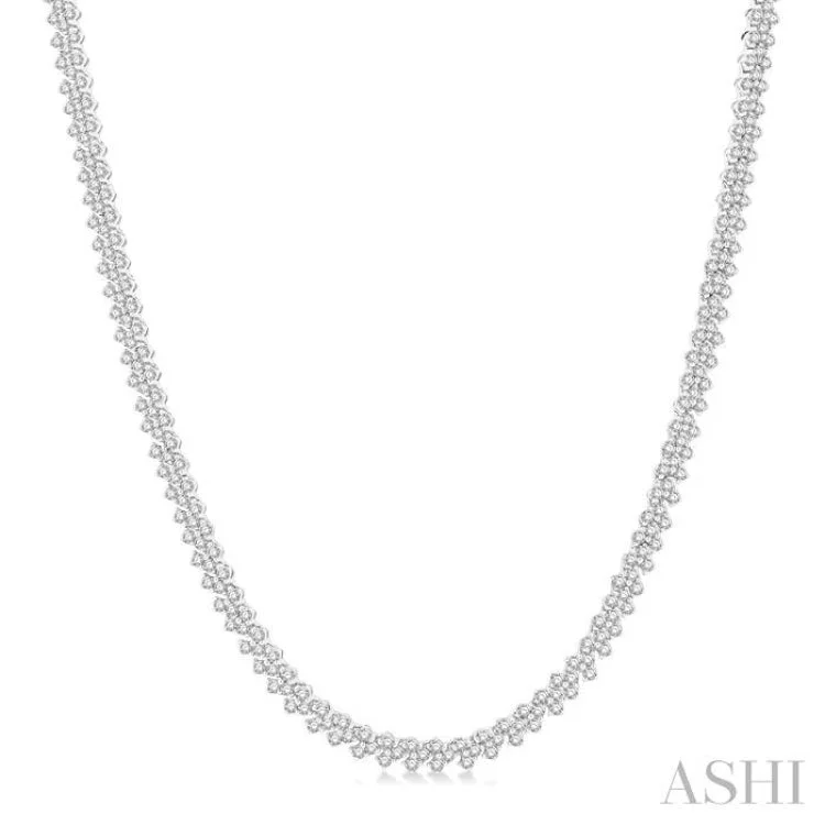 3 Ctw Chevron Round Cut Diamond Tennis Necklace in 14K White Gold