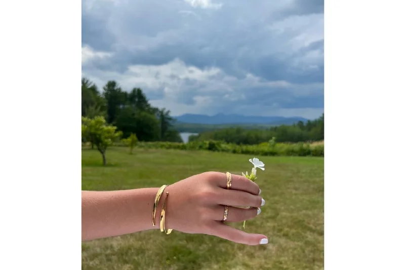 Double Tapered: 14k Gold Bracelet