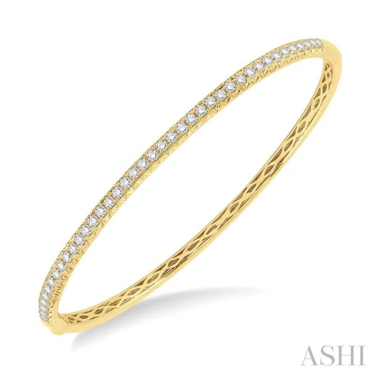 1 Ctw Round Cut Diamond Bangle in 14K Yellow Gold