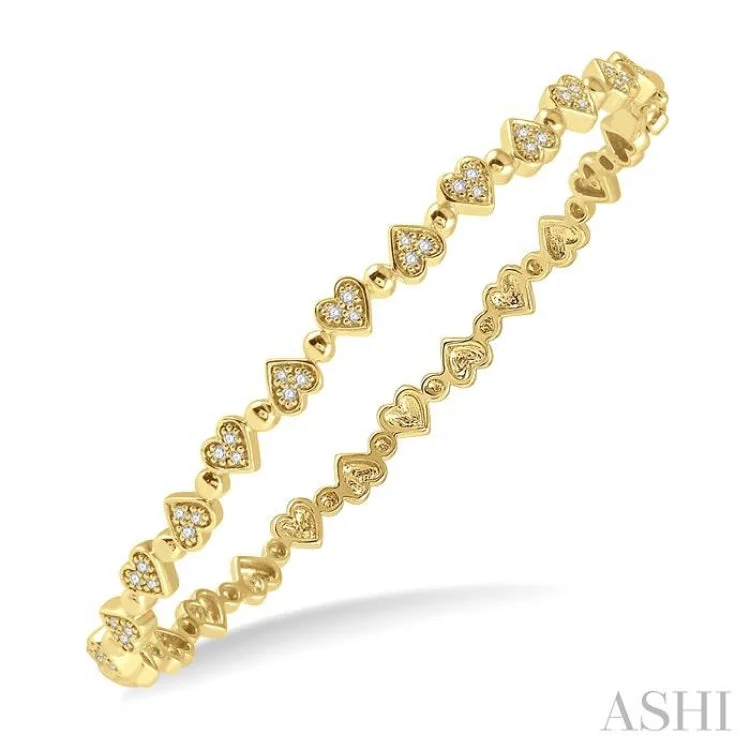 1/4 ctw Heart Charm Round Cut Diamond Stackable Bangle in 14K Yellow Gold